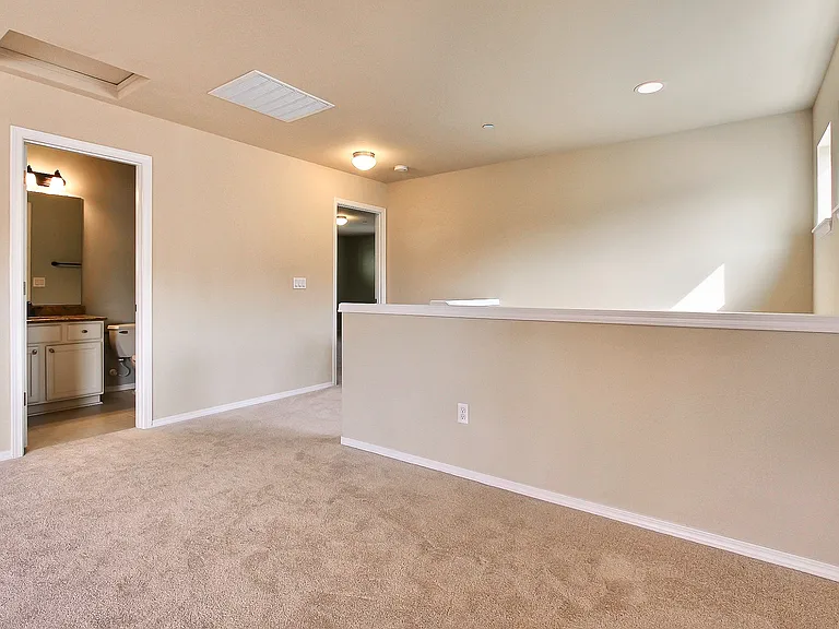 3573 Hoffman Hill Blvd — Photo 10