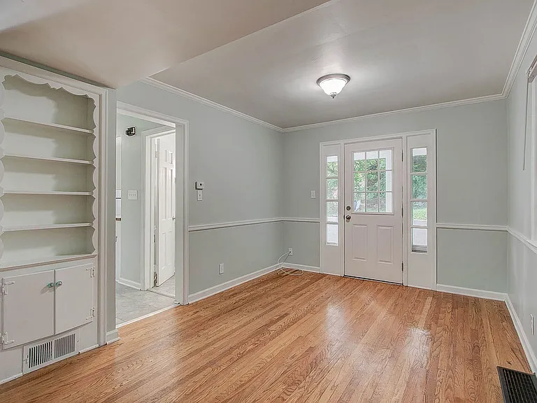 5043 Boulevard Pl — Photo 11