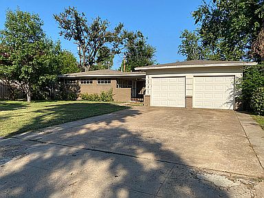 4th image of 9946 Gooding Dr