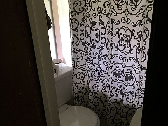 2nd image of 154 College Ave NE APT 3