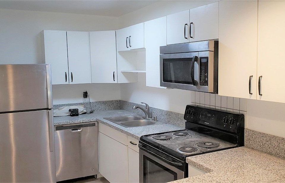 1st image of 5136 Golden Ln APT B