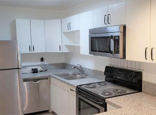 5136 Golden Ln APT B, Las Vegas, NV 89119