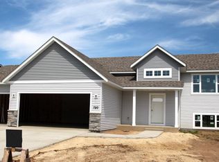 720 Marie Ct, Hastings, MN 55033