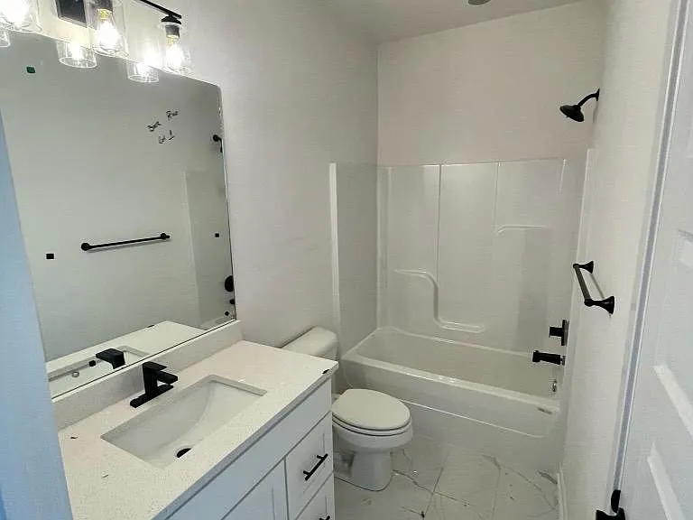1441 E Huntsville Rd #1 — Photo 12