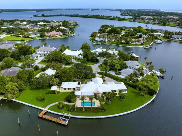 220 Rudder Road, Vero Beach, FL 32963