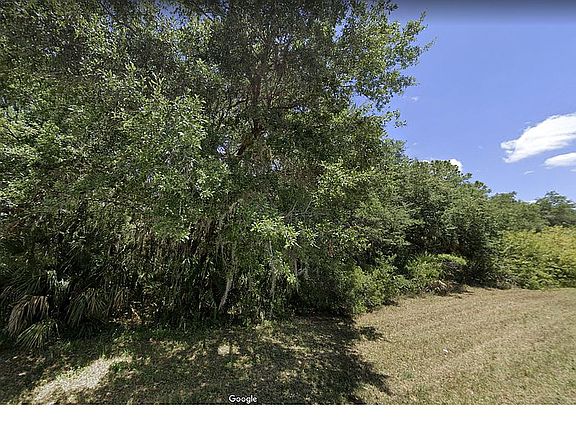 3rd image of 956 Biscayne Dr