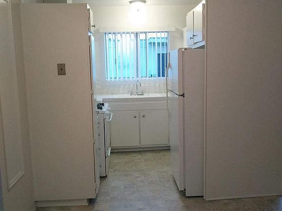 4th image of 4424 Mississippi St APT 11