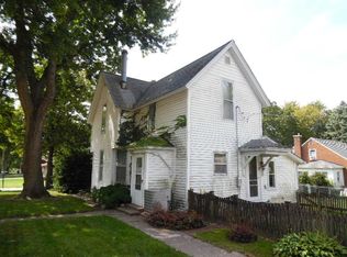 1231 10th Ave, Fulton, IL 61252