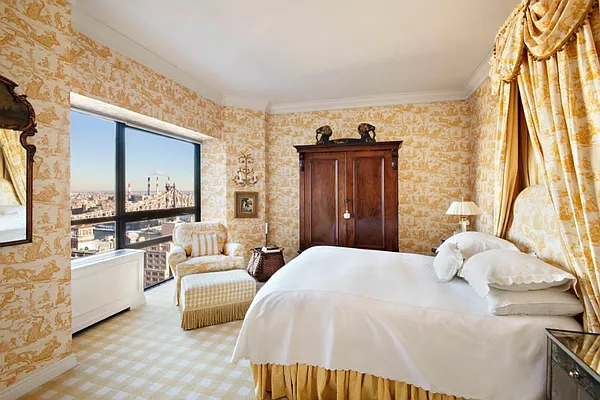 Sold by Town Residential | media 7