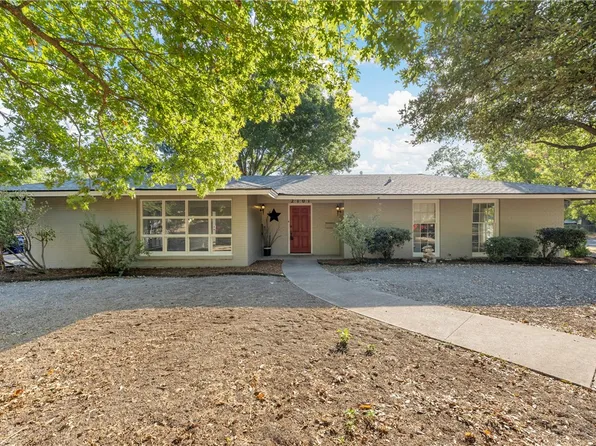 2101 Collins Dr, Waco, TX 76710