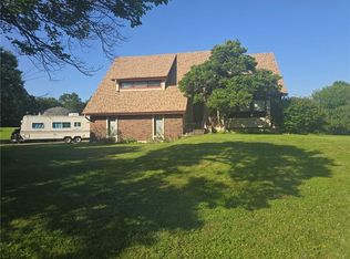 12915 Meadowlark St, Lees Summit, MO 64086