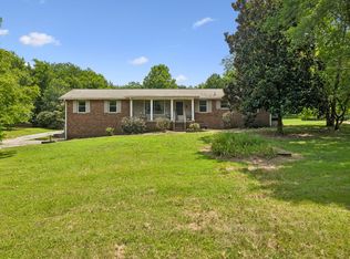 1041 Forest Harbor Dr, Hendersonville, TN 37075