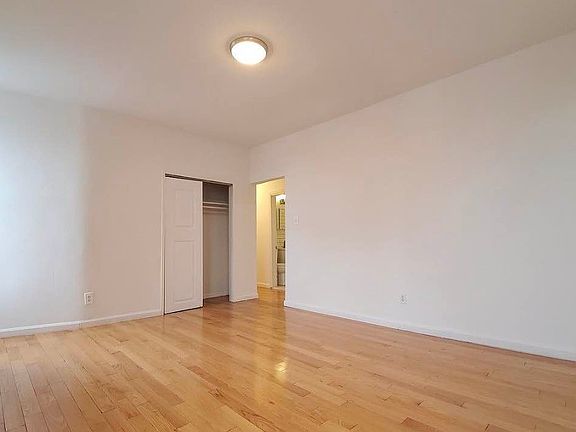 4th image of 81 W 127th St #3A