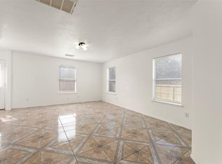 1931 Blossom Breeze Ln, Rosenberg, TX 77469