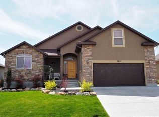 3857 W Coral Dune Dr, South Jordan, UT 84009