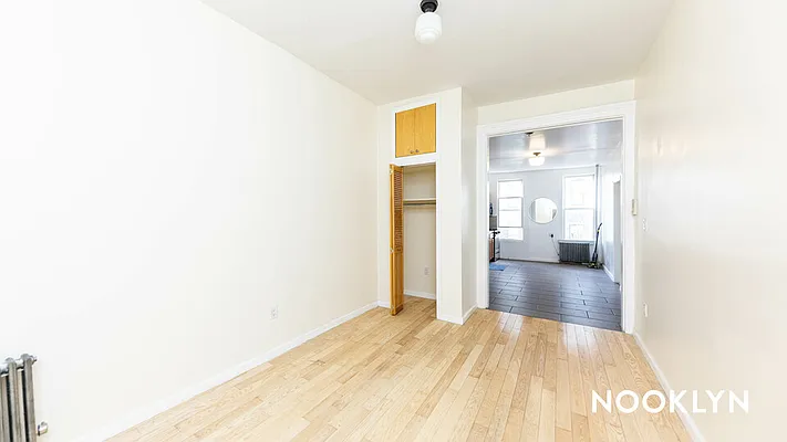 Rented by Nooklyn NYC LLC | media 7