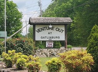 5355 Parkway E #25, Cosby, TN 37722