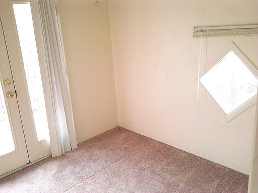 4th image of 280 Hargadine St APT 02