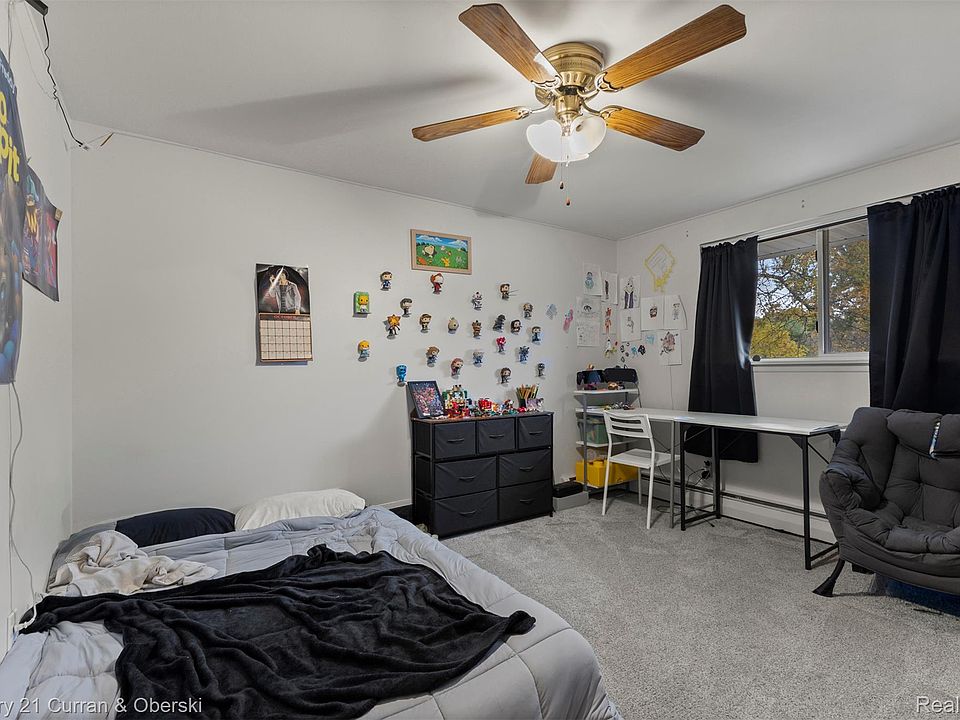 4580 Chadsworth St, photo 27