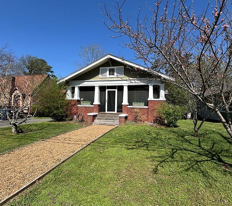 1st image of 3211 Montview Dr
