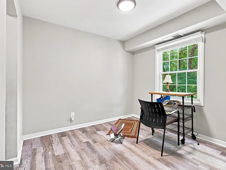 3814 Lyndhurst Dr #203 — Photo 5