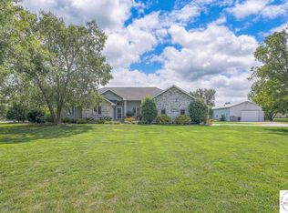 1502 N Vansant Rd, Clinton, MO 64735