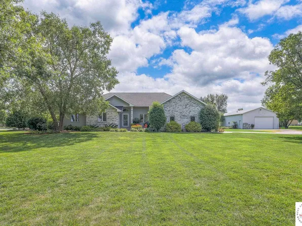 1502 N Vansant Rd, Clinton, MO 64735