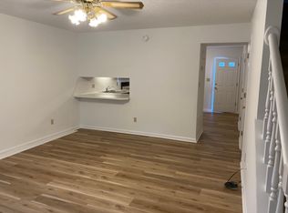 417 Franklin St #417, Mount Airy, NC 27030