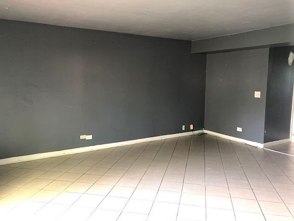 4th image of 3952 Sandpiper Dr