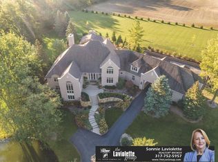 8667 Hunt Club Rd, Zionsville, IN 46077