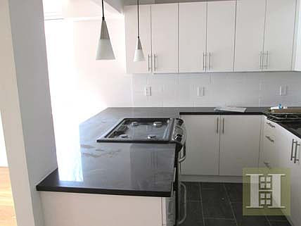 2nd image of 870 Pacific St Ph 4 F