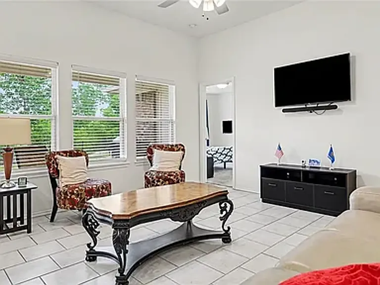 2344 Roca Dr — Photo 6