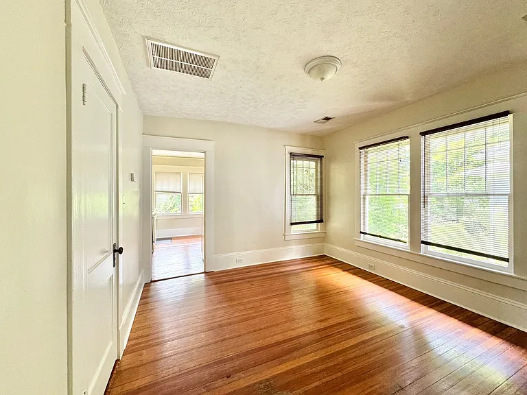 218 Tate St #2 — Photo 3