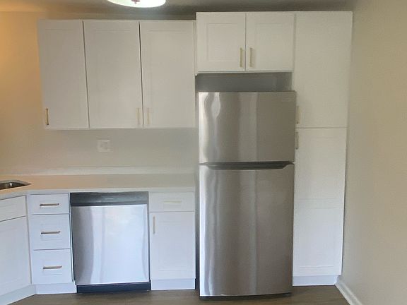 3rd image of 127 Harrington Ave APT 2C