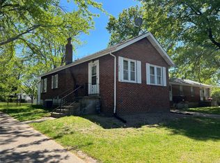 7716 Woodstock Rd, Saint Louis, MO 63135