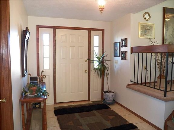 2nd image of 163 Haskins Ln S