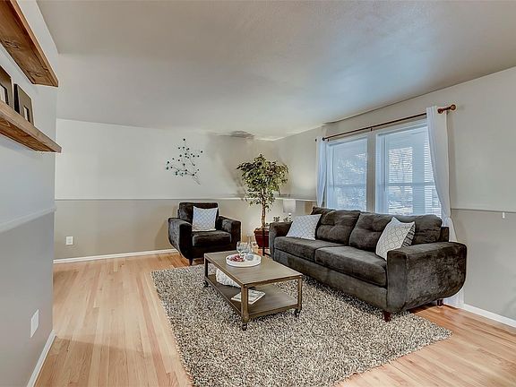 Living room with Hardwood floors