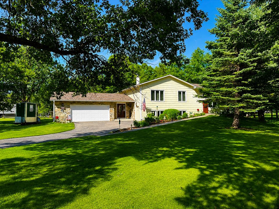 1st image of 8331 Red Pine Cir