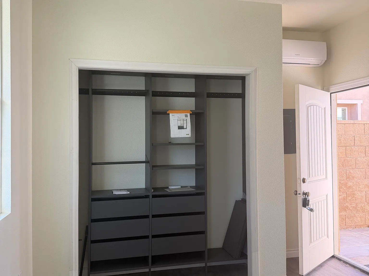 13178 Chatham dr — Photo 1