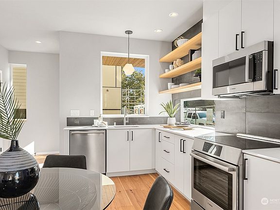 3rd image of 7148 44th Ave S
