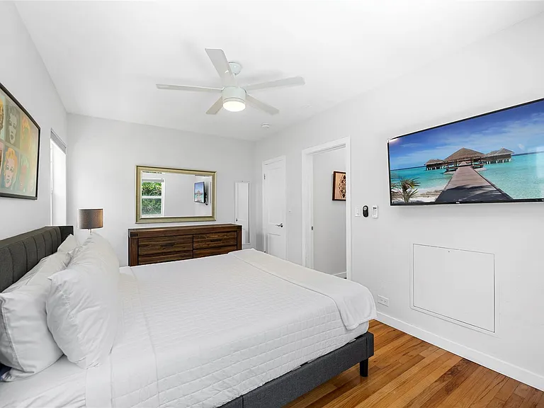 3015 Seville St #6 — Photo 18