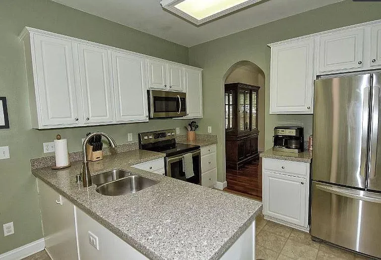 305 Caraway Ln — Photo 12