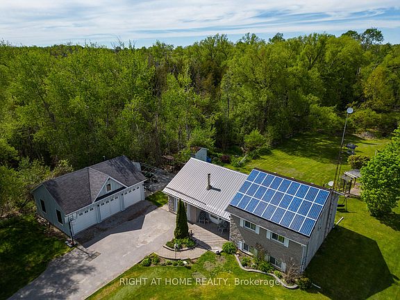 2nd image of 2903 Pine Point Rd