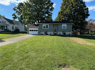 705 Bf Goodrich Rd, Marietta, OH 45750