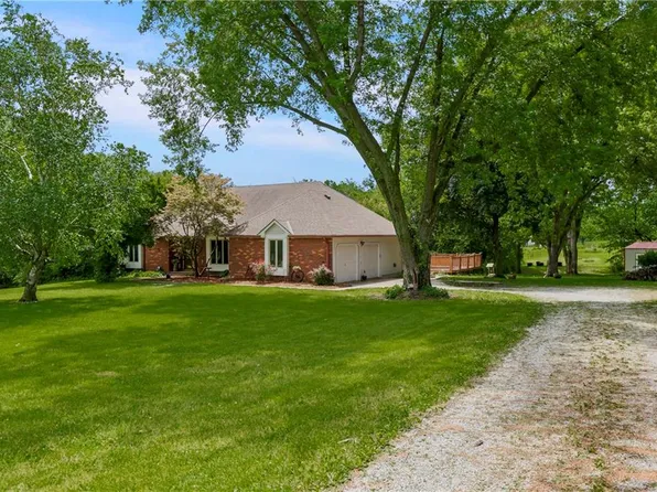 20819 NE 171st St, Kearney, MO 64060