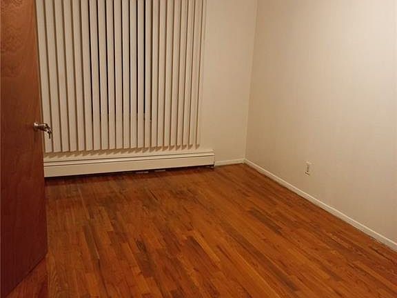 5th image of 153 Bay 26th St APT 1A
