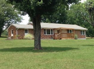 2068 Main St, Greenbrier, TN 37073