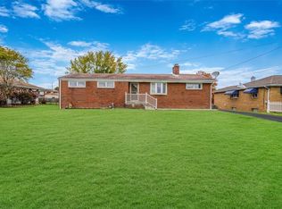 432 McGovern Rd, Houston, PA 15342