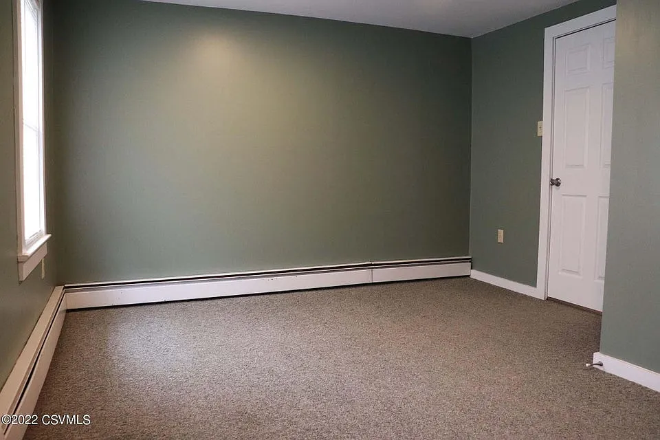 2 bed, 900 sqft, $1,350 — Photo 4