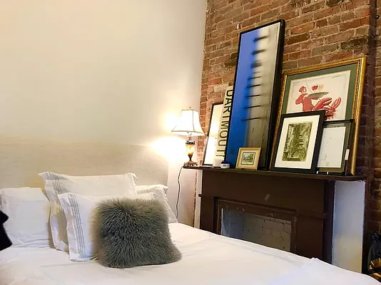 Rented by LJ Sloane Management | media 31